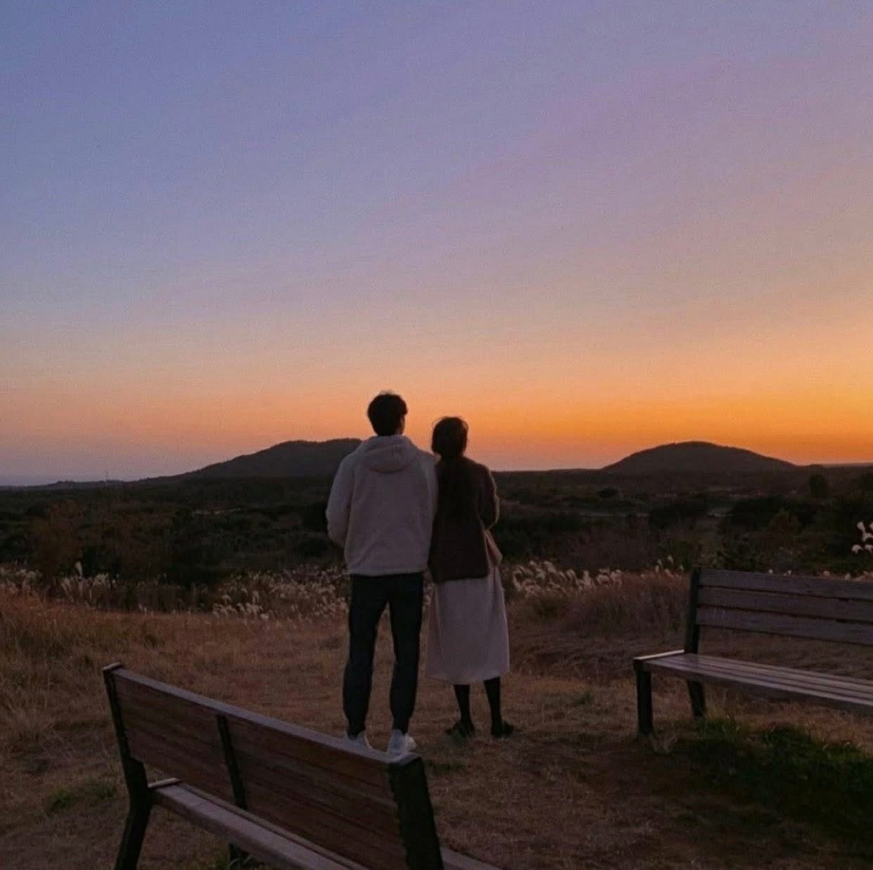 VỊ HÔN PHU CHO THƯ KÝ TRẢI NGHIỆM SIÊU XE