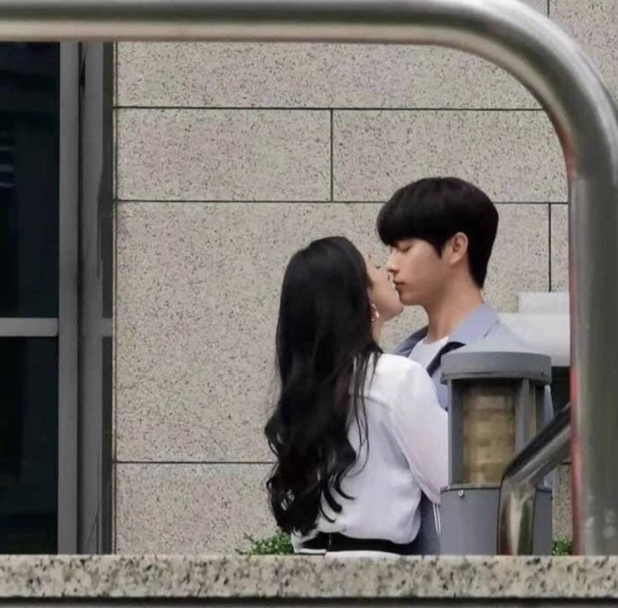 SAU LY HÔN, TÔI MANG THAI