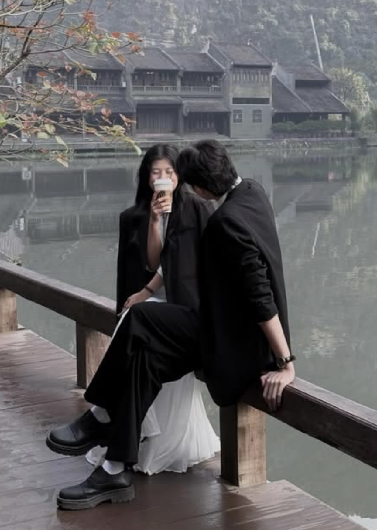 CHỒNG THÚ NHẬN NGOẠI TÌNH VỚI BẠN THÂN