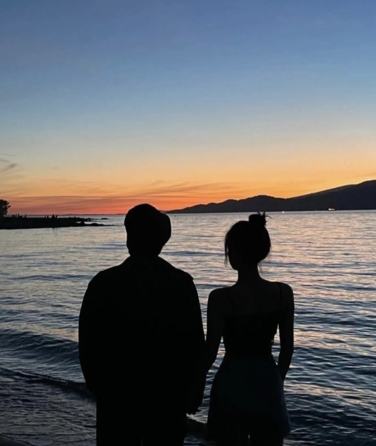 TRƯỚC NGÀY CƯỚI, TÔI THÀNH TOÀN CHO VỊ HÔN PHU VÀ CÔ NHÂN TÌNH NHỎ