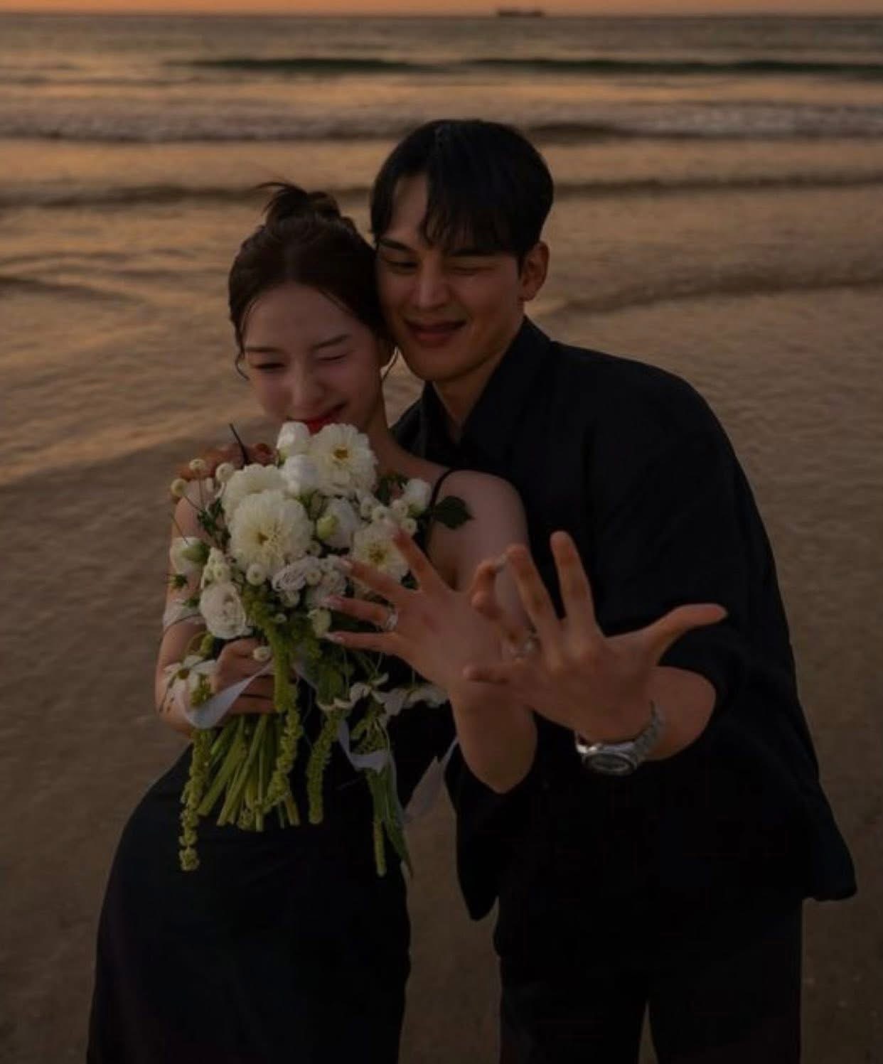 SAU KHI TRỌNG SINH, TÔI TỪ HÔN