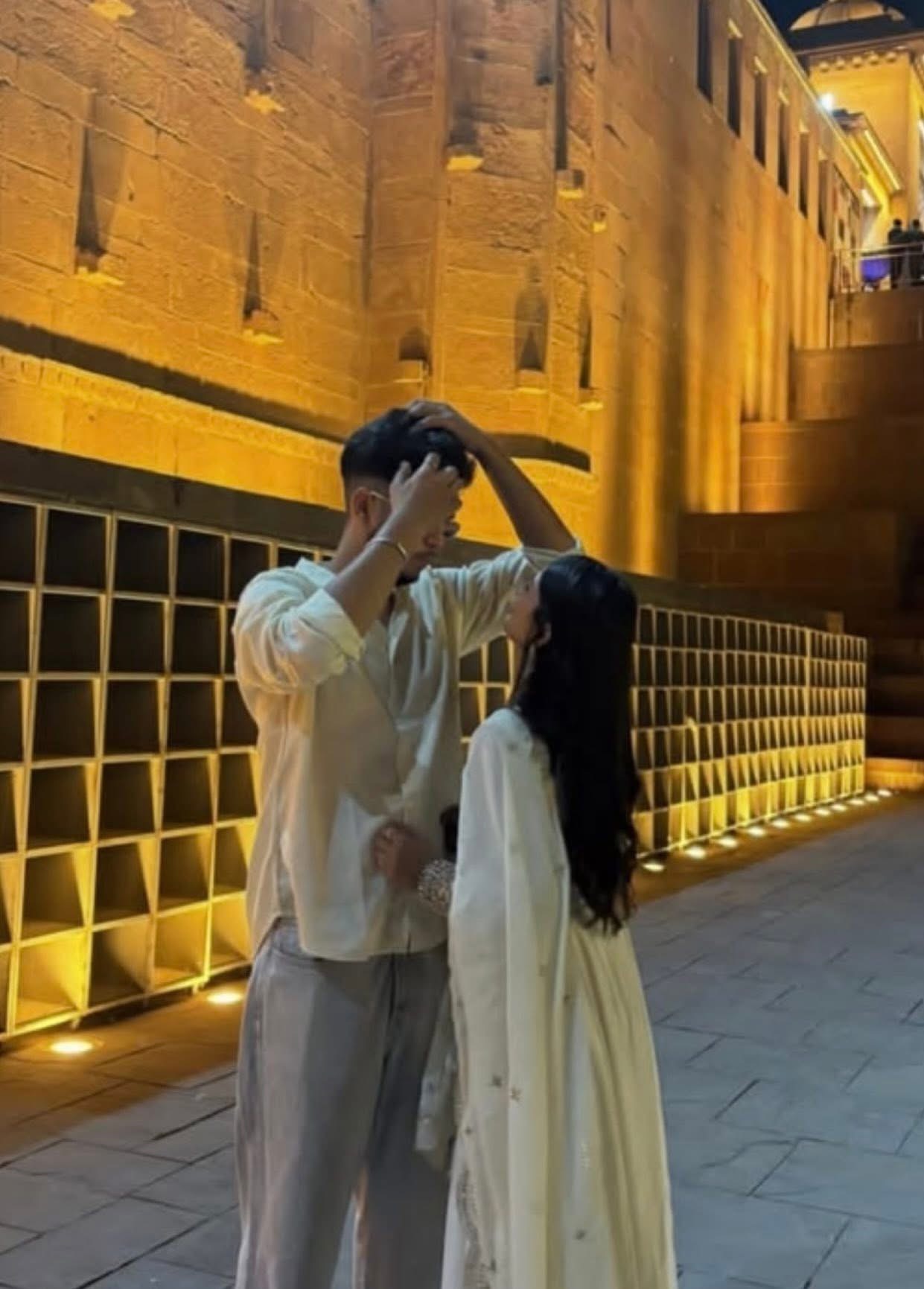 TRỌNG SINH TRỞ LẠI TÔI NHƯỜNG VỊ HÔN PHU CHO EM GÁI MÌNH