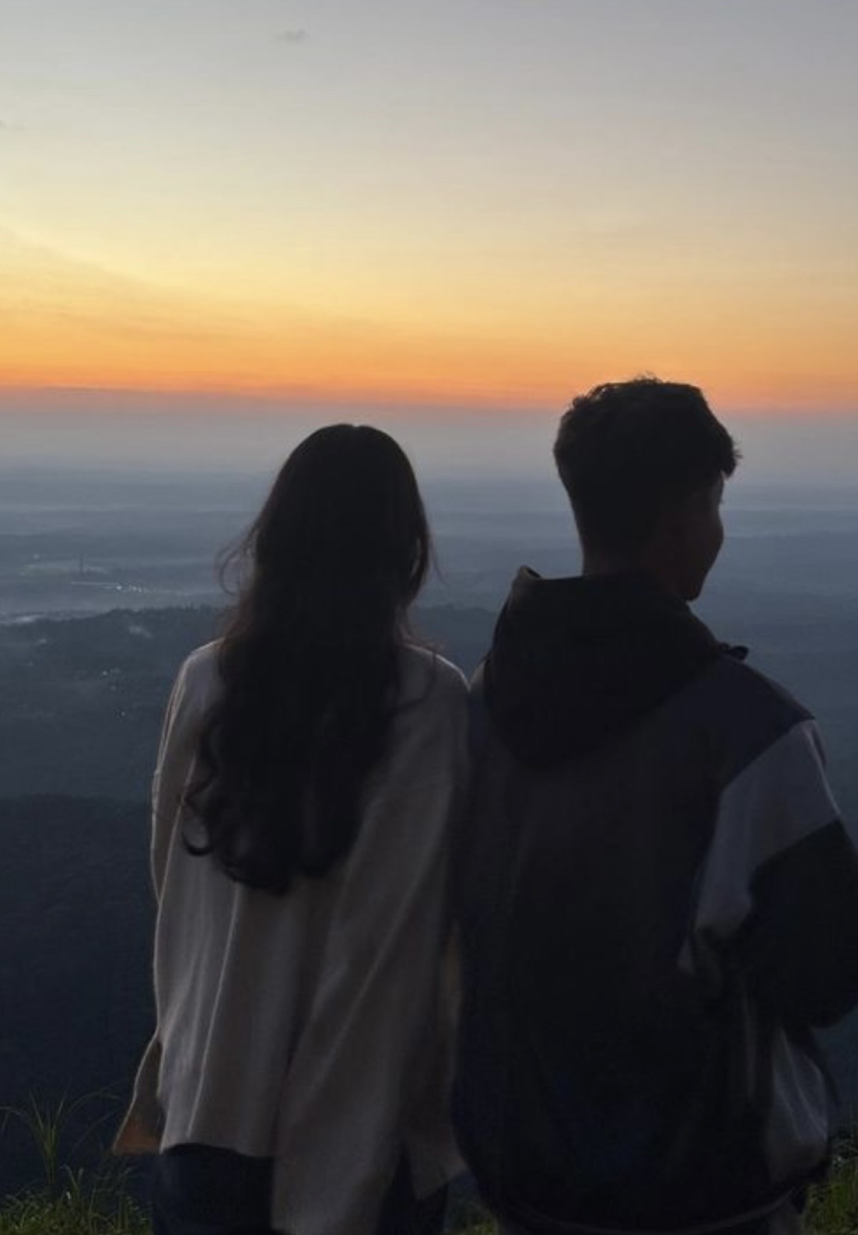 SAU KHI CHIA TAY BẠN TRAI CŨ, TÔI MANG SONG THAI