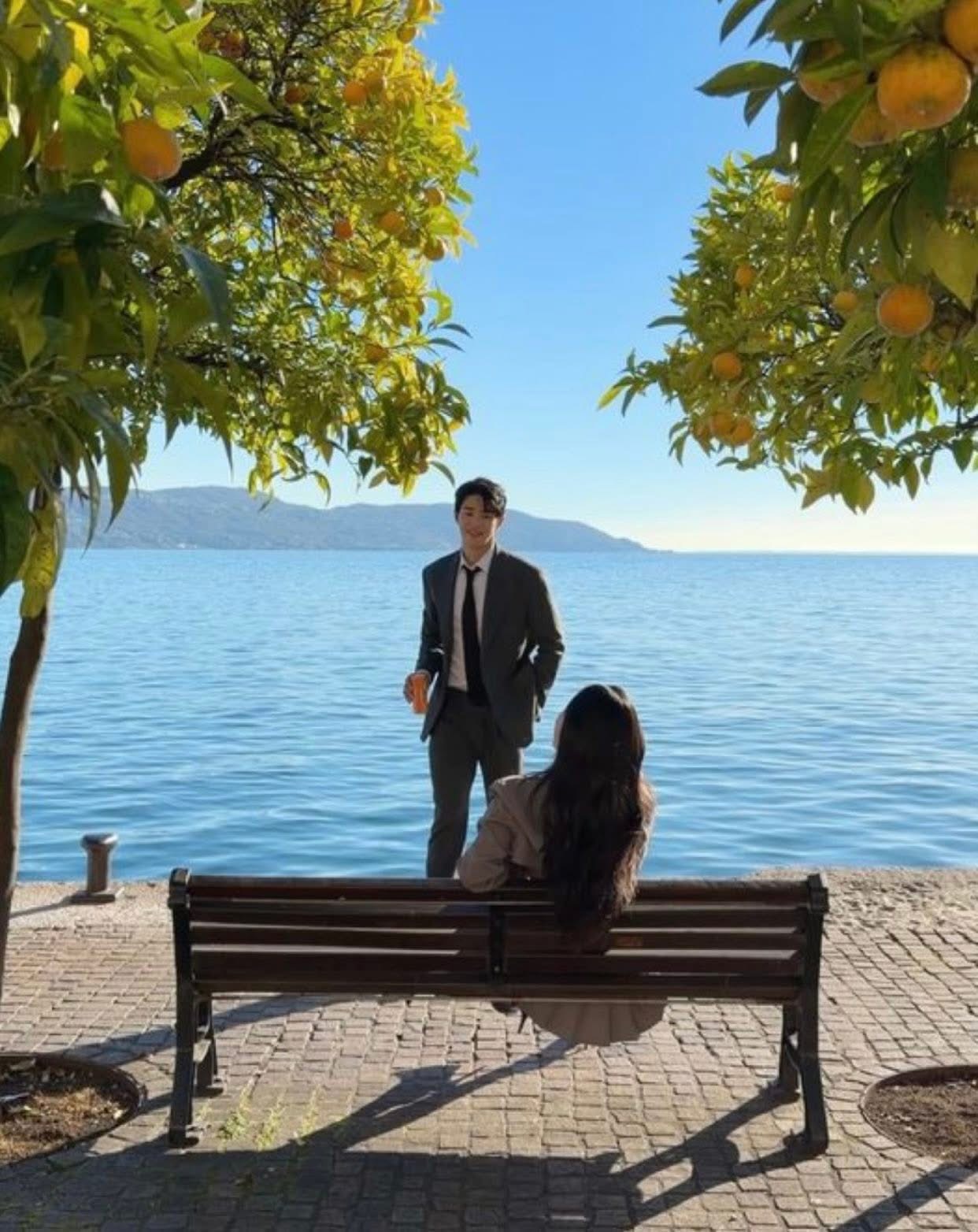 ANH KHÔNG CẦN TÌM EM NỮA