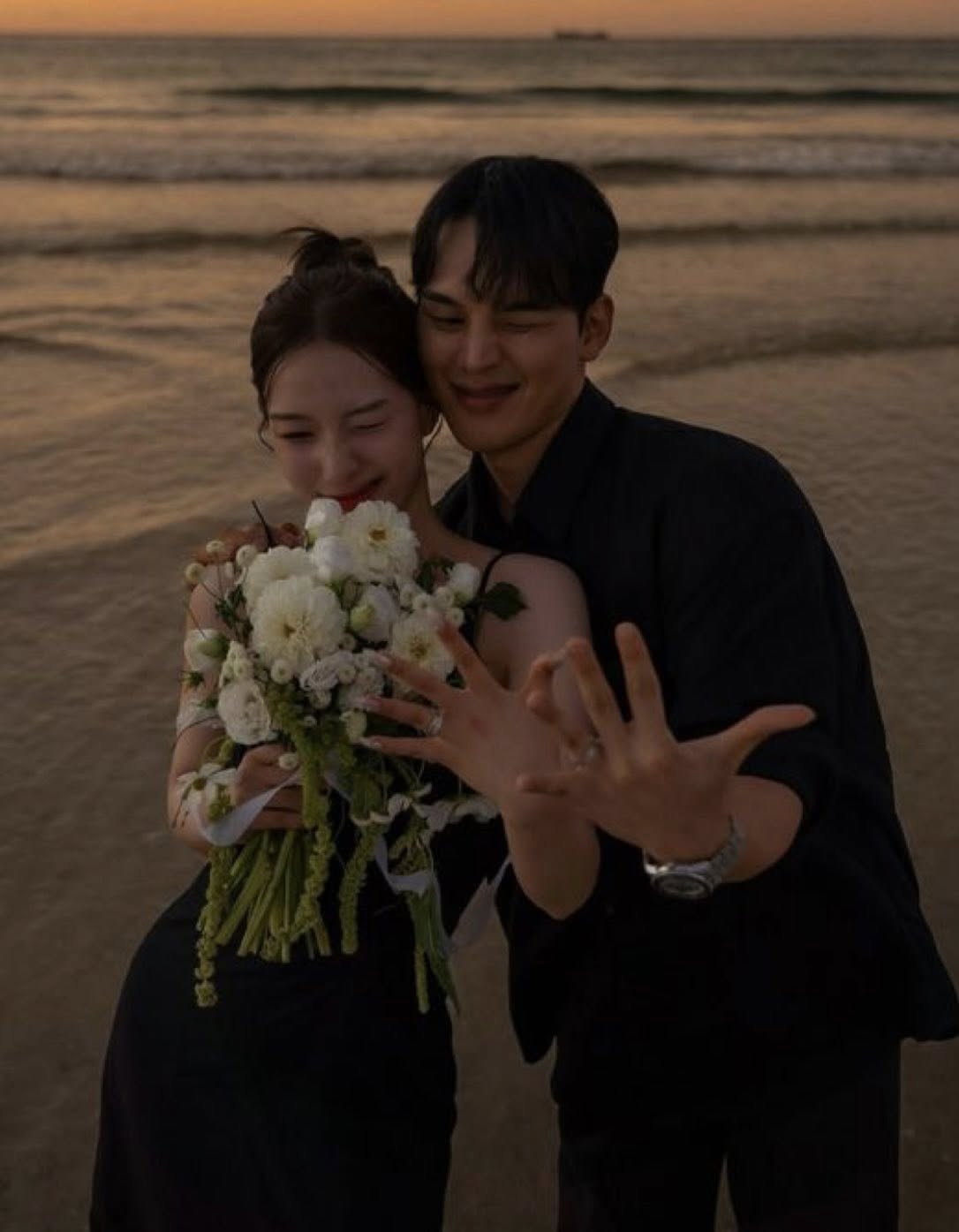 MƯỜI NĂM GIẤC MƠ TAN THÀNH MÂY KHÓI